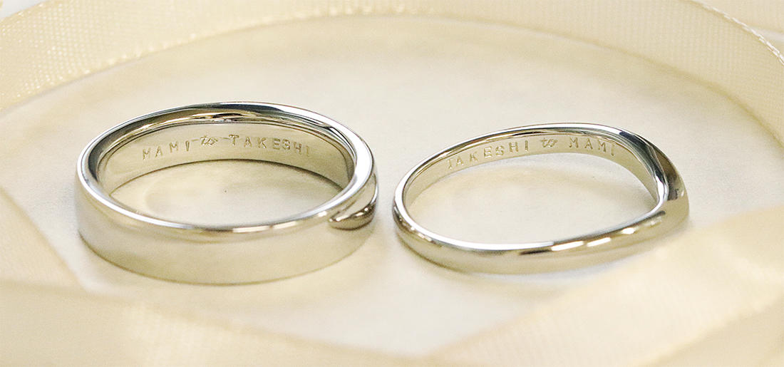 結婚指輪の「刻印」には何を入れる？ | 婚約指輪・結婚指輪のコラム | マリアージュエント